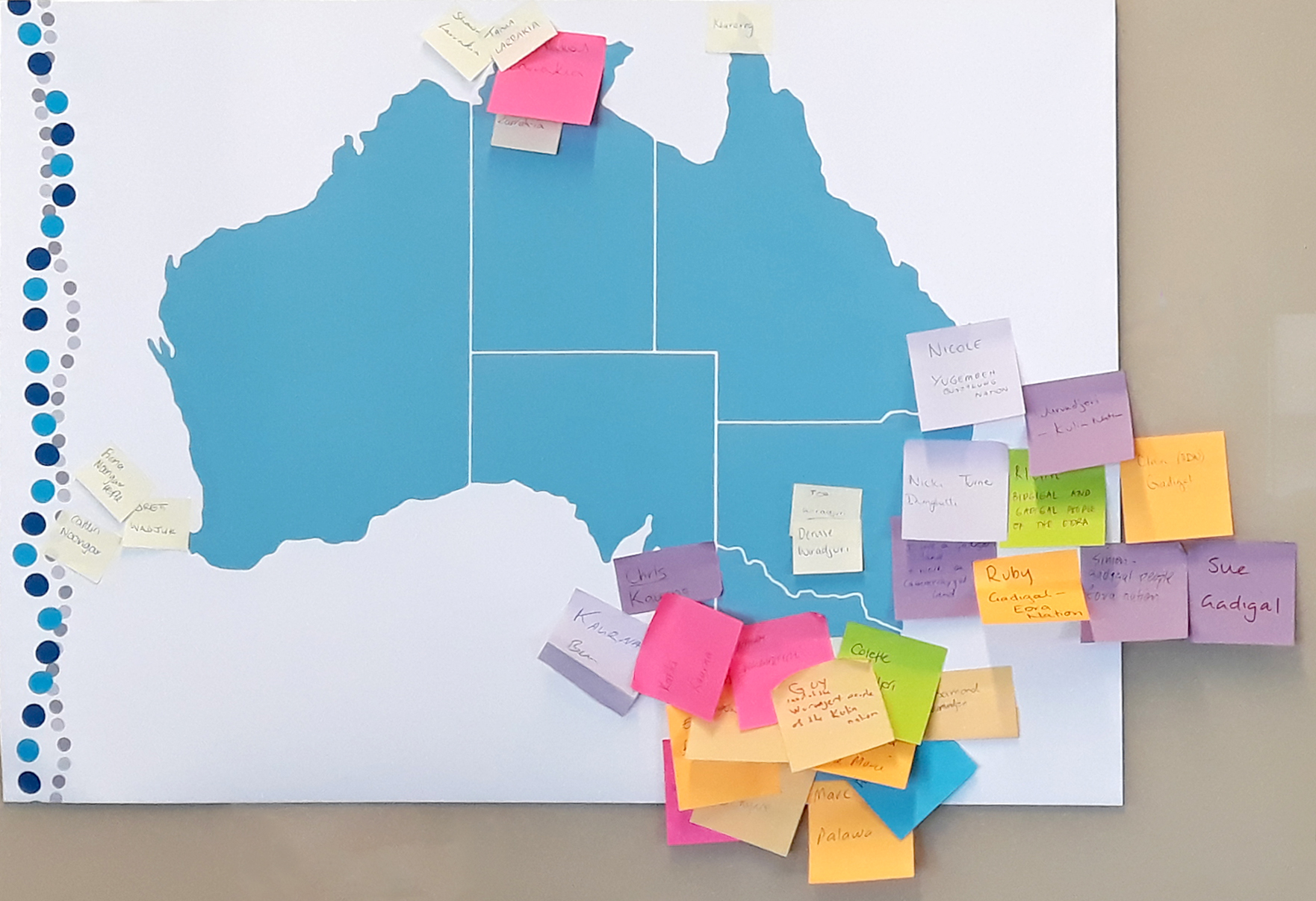 map showing participant locations with post it notes